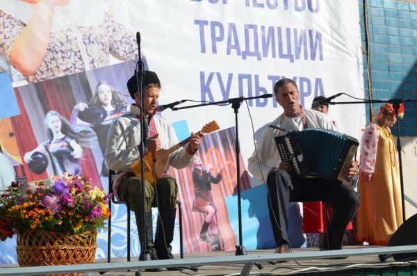 В Уйском состоится районный фестиваль «Звучи, напев народной песни»