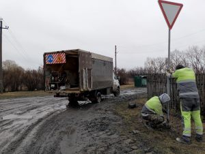 В Вандышевке установили недостающие дорожные знаки