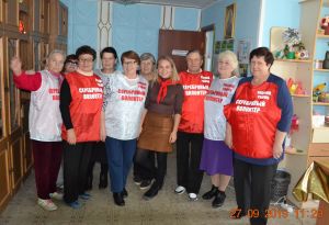 «Серебряные» волонтёры Уйского  района помогли пенсионерам