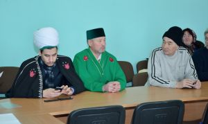 Уйский район посетил верховный муфтий Челябинской и Курганской областей