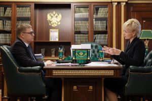 Губернатор Алексей Текслер провел встречу с уполномоченным по правам человека Юлией Сударенко