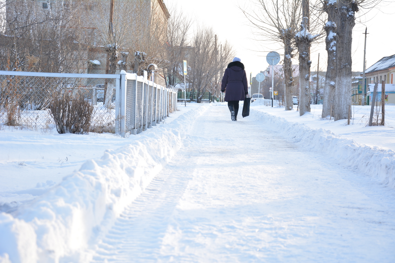 Выпал долгожданный снег. Снег в Молдавии. Холода в Молдове. Таджикистан засыпало снегом. Зима в Молдове без снега.