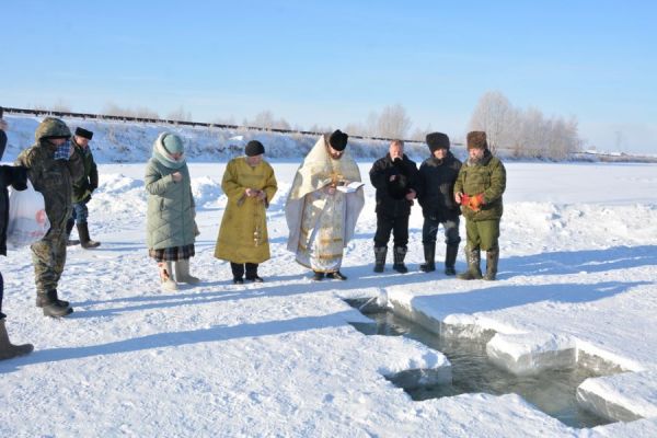 В Уйском готовятся к Крещению