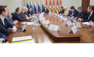 Губернатор Алексей Текслер провел первое аппаратное совещание в этом году