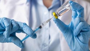 Российская вакцина от COVID -19может поступить в оборот в августе