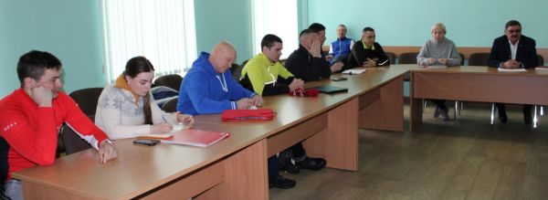 Глава Уйского округа встретился с тренерами