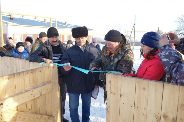 В Соколовском поселении проходит областной хоккейный турнир