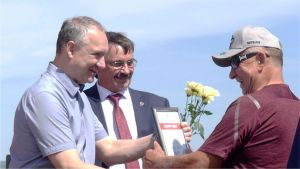 Спорт королей на ипподроме в День Уйского района