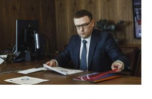 Глава региона Алексей Текслер анонсировал дополнительные меры поддержки малого и среднего бизнеса, промышленных предприятий