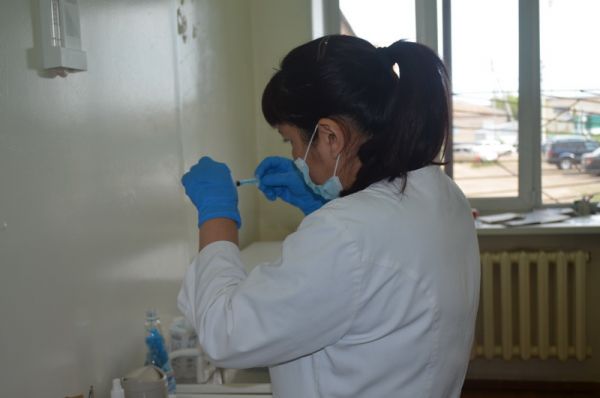 Около 60 % жителей Уйского района вакцинировались от COVID-19
