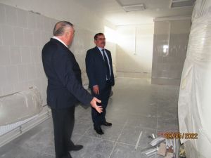 В Уйской районной больнице продолжается капремонт