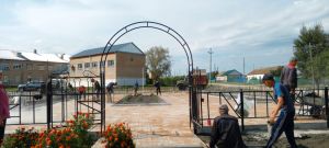 В Аминево инициативная группа заканчивает строительство Аллеи героев