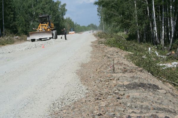 На территории Уйского района идет ремонт дорог до Кидыша и Петропавловки