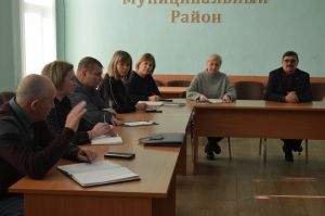 В Уйском идет подготовка к празднику Крещения