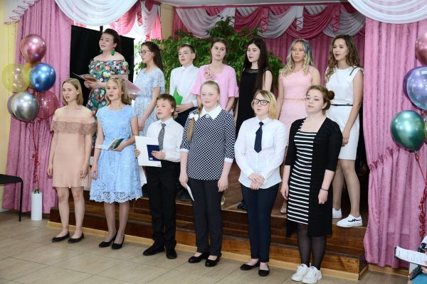 В Уйской школе искусств прошел выпускной вечер