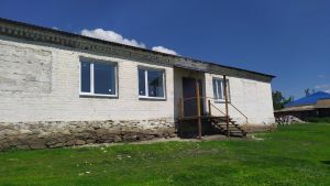 В Булатово ремонтируют сельский клуб