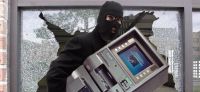 В Мирном украли банкомат с крупной суммой денег