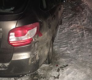В Мирном водитель наехал на чужой автомобиль