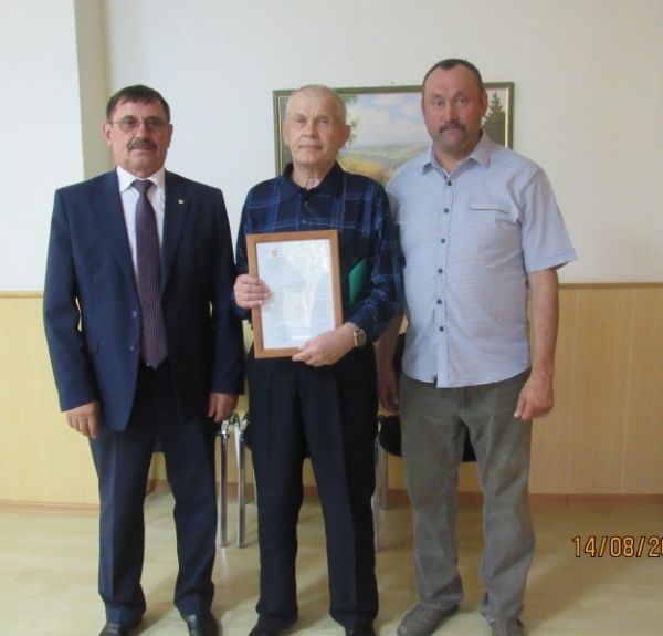 Вдова  ветерана войны из Мирного получила  жилищный сертификат