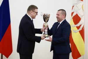 Алексей Текслер наградил победителей спортивных соревнований и конкурсов