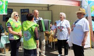 Серебряные волонтеры Уйского района участвовали в Большом областном фестивале