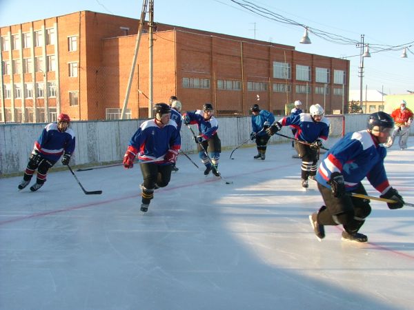 Хоккеисты района открыли сезон