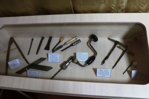 В Уйском краеведческом музее открылась выставка &laquo;Что нам стоит дом построить&raquo;