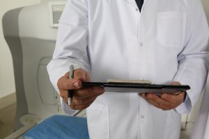 В Челябинской области студенты-медики помогают  врачам