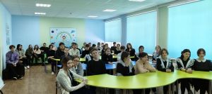 В Мирненской школе прошла онлайн-встреча с преподавателями ЮУрГАУ