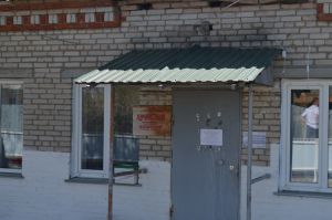 В Вандышевке наводят порядок возле заброшенных домов