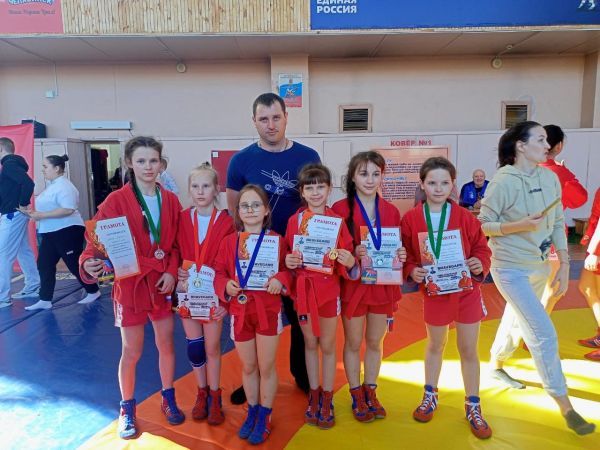 Уйские самбисты одержали победы на престижных соревнованиях