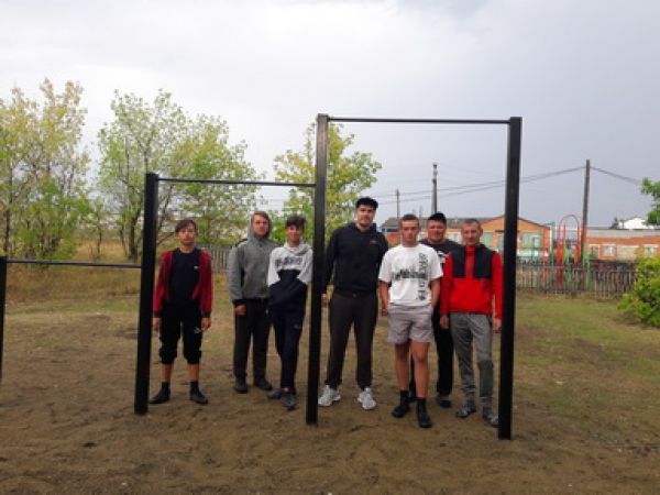 На Яринке создали спортивную площадку