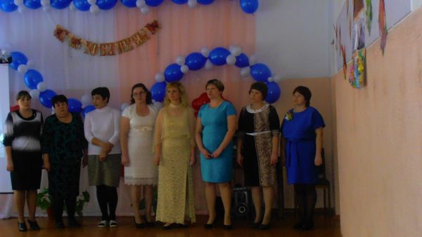 Кумлякская средняя  школа отметила свой 40-летний юбилей
