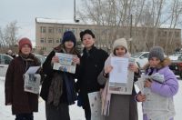 В День печати школьники знакомили уйчан с газетой «Колос»