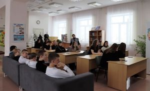 Для восьмиклассников в Уйской центральной библиотеки прошла литературная игра