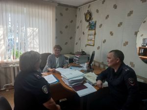 Сотрудники Отдела МВД России по Уйскому округу приняли участие в &laquo;ярмарке вакансий&raquo;