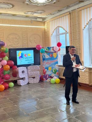 Петропавловская  школа отметила  95 &ndash; летний юбилей.