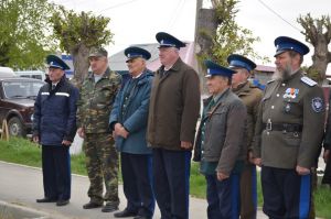 В Уйском прошел митинг казаков