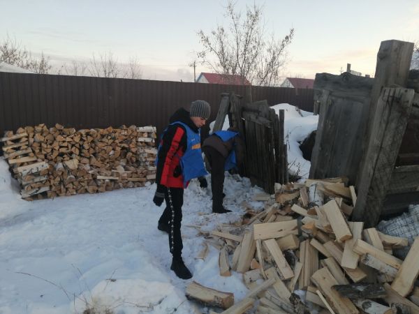 Волонтеры помогли пожилой уйчанке