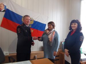 Новый гражданин России принял присягу в отделе МВД по Уйскому району