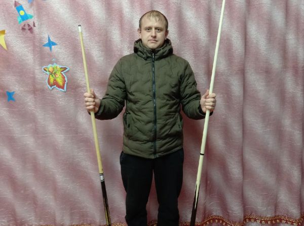 Для Никольского сельского клуба приобрели новые кии