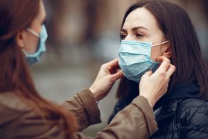 Вышел без маски &mdash; штраф до 30 тысяч:  новое распоряжение Алексея Текслера