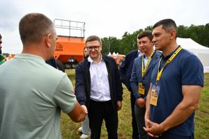 Фермеры Уйского района побывали на областной выставке