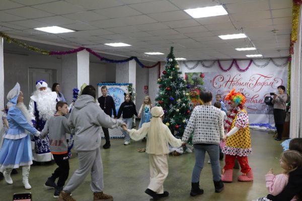 В ДК &laquo;Колос&raquo; стартовали детские новогодние утренники