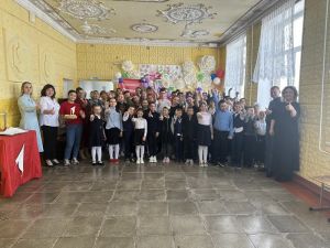 В Петропавловской школе отпраздновали день рождения &laquo;Движения Первых&raquo;