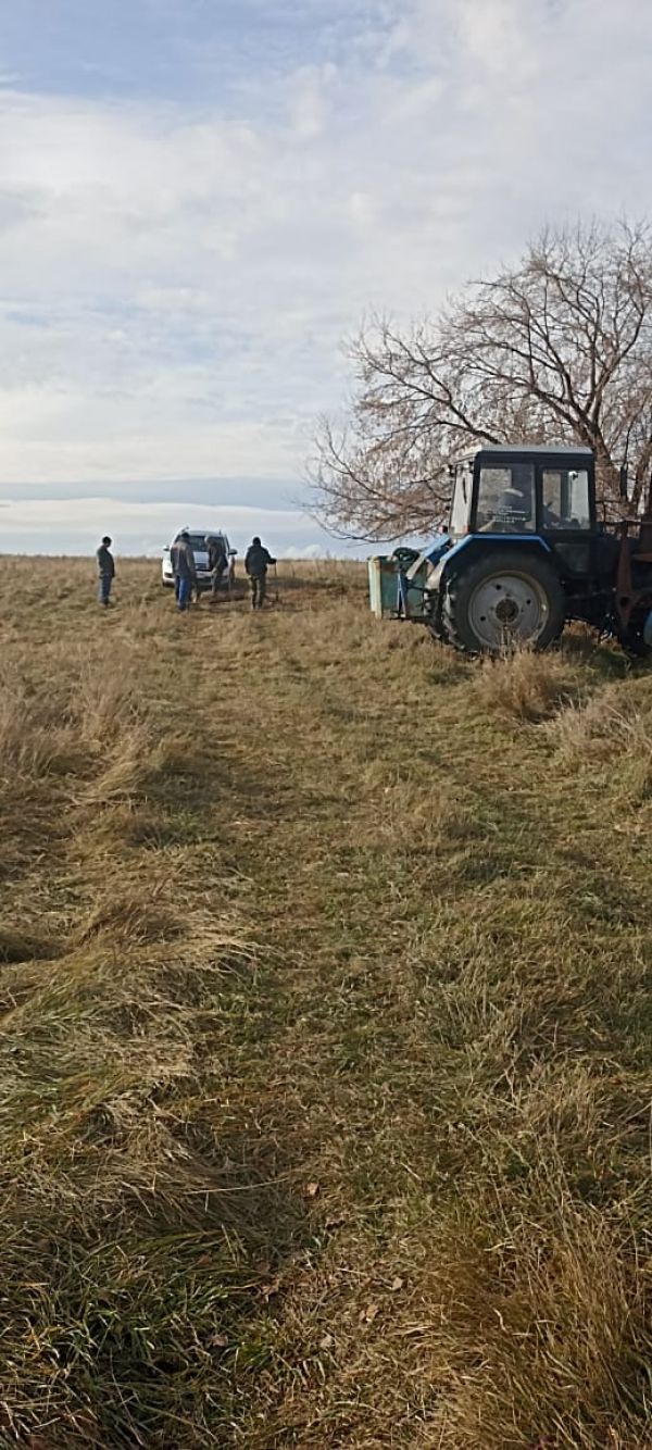 В Кумляке прошел субботник на местном кладбище