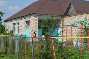 Губернатор Алексей Текслер поручил ускорить ремонты детских садов