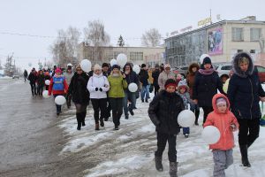 Уйчане почтили память погибших в Кемерово