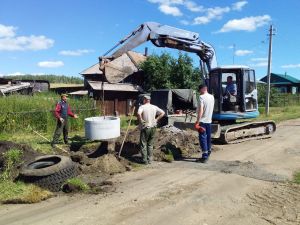 В Грибановке отремонтировали водопроводный колодец