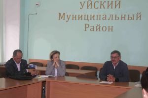 Глава Уйского района провёл  встречу с главами сельских поселений
